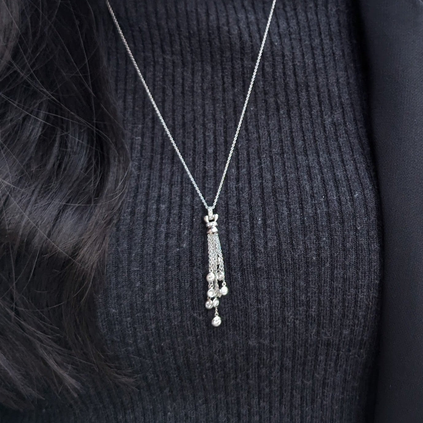 3. ダイヤモンドタッセルネックレス WG 0.6ct