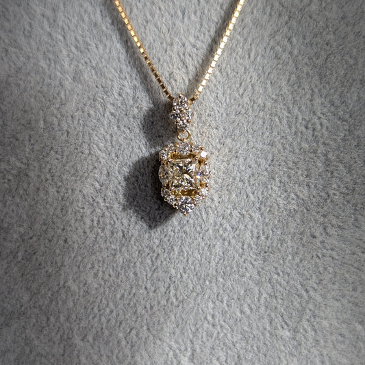 11. Botella YGネックレス ープリンセスカットダイヤモンド 1.012ct + 0.54ct ー