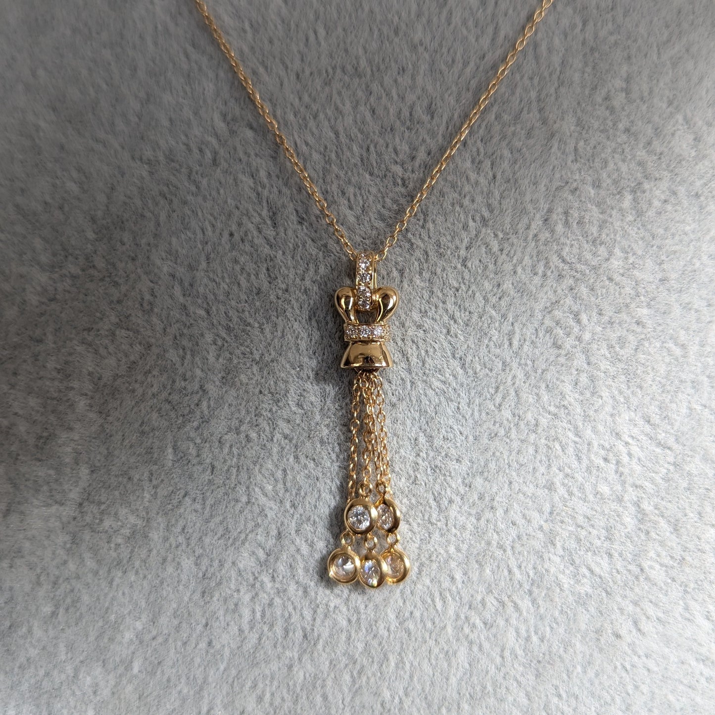 4. ダイヤモンドタッセルネックレス YG 0.33ct
