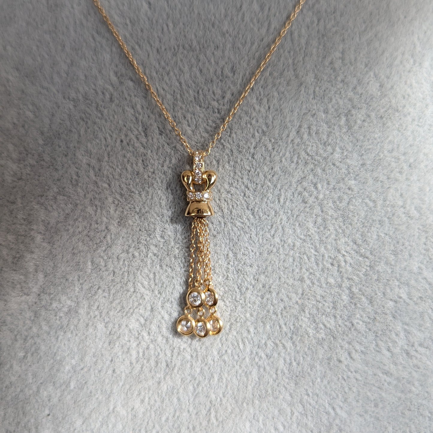 4. ダイヤモンドタッセルネックレス YG 0.33ct
