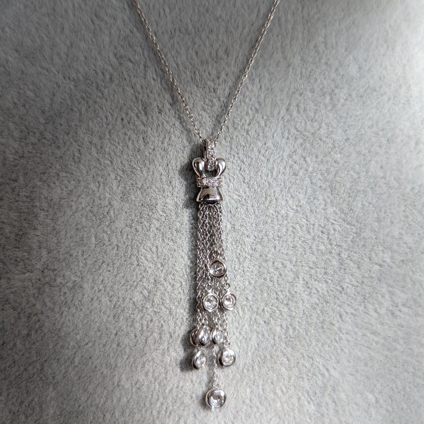 3. ダイヤモンドタッセルネックレス WG 0.6ct