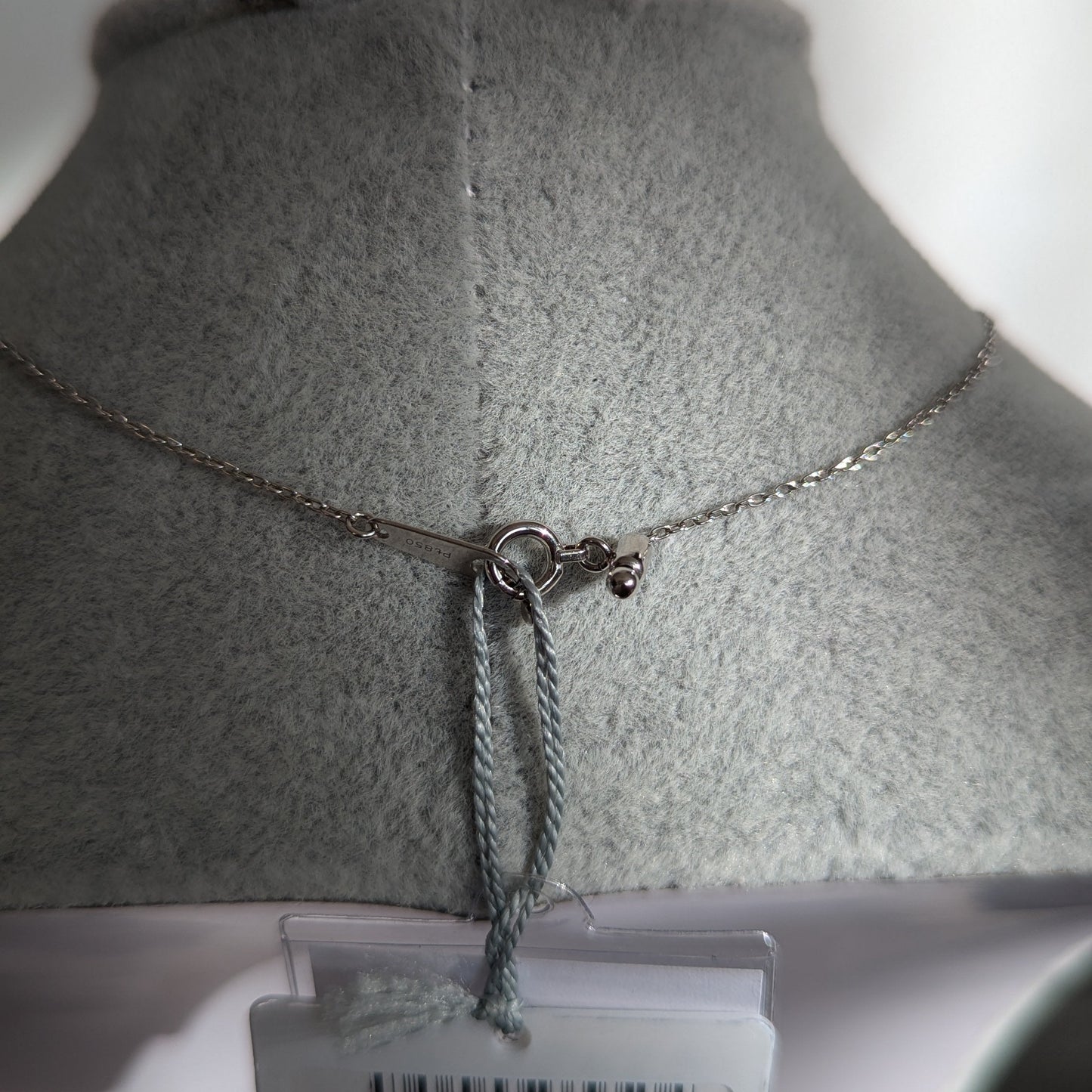 8. 集まれハート好き♡ 一粒0.5ct up ハートシェイプｘハート取り巻きネックレス PT ソーティング付き 0.514ct x 0.11ct