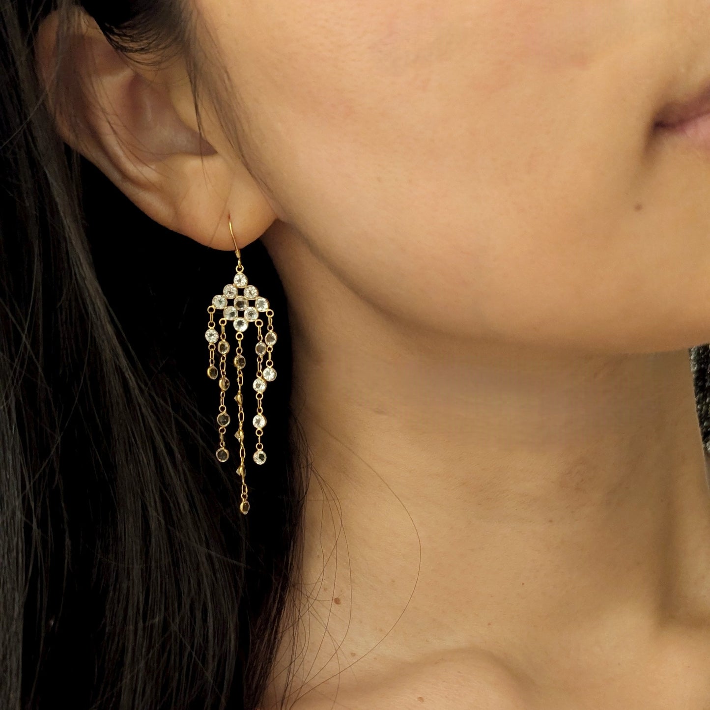 15. ホワイトトパーズ　オリエンタルピアス