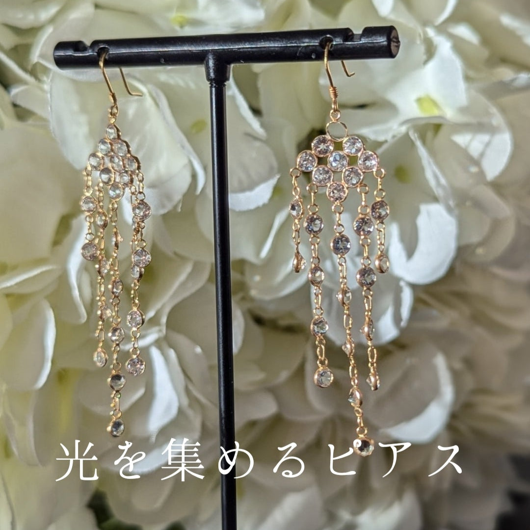 15. ホワイトトパーズ　オリエンタルピアス