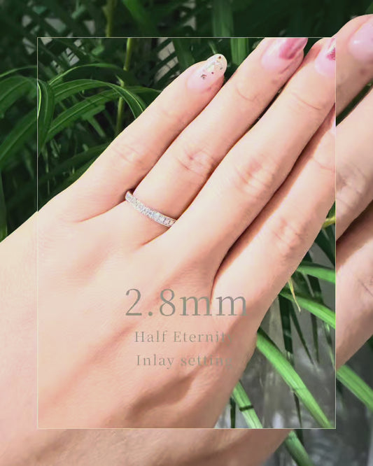 【レール留め風・彫り留め・約2.8mm幅】ハーフエタニティダイヤモンドリング